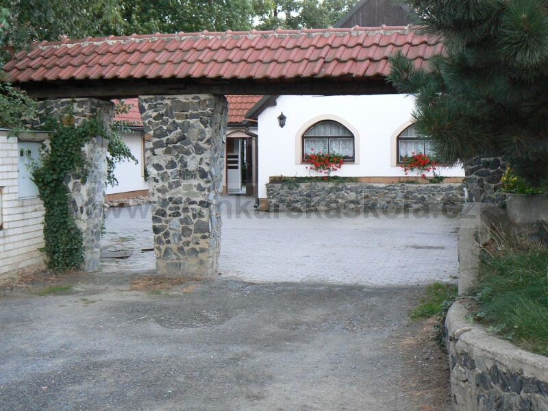 Soust�ed�n� Koliba 2008 - Are�l