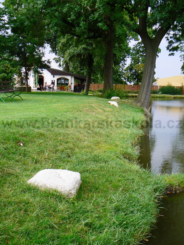 Soust�ed�n� Koliba 2008 - Are�l