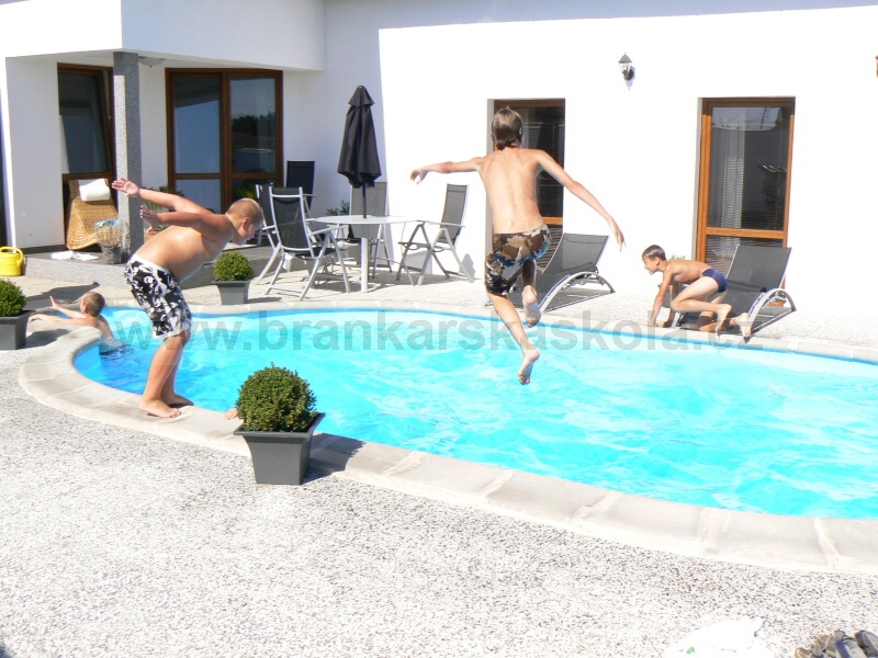 Soust�ed�n� Koliba 2008 - Baz�n