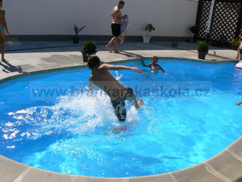 Soust�ed�n� Koliba 2008 - Baz�n