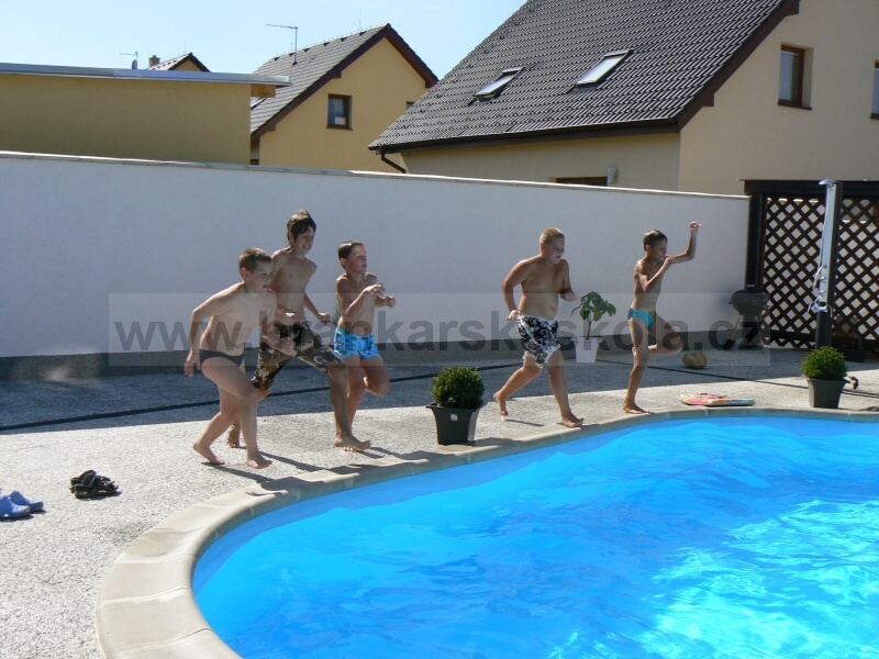 Soust�ed�n� Koliba 2008 - Baz�n