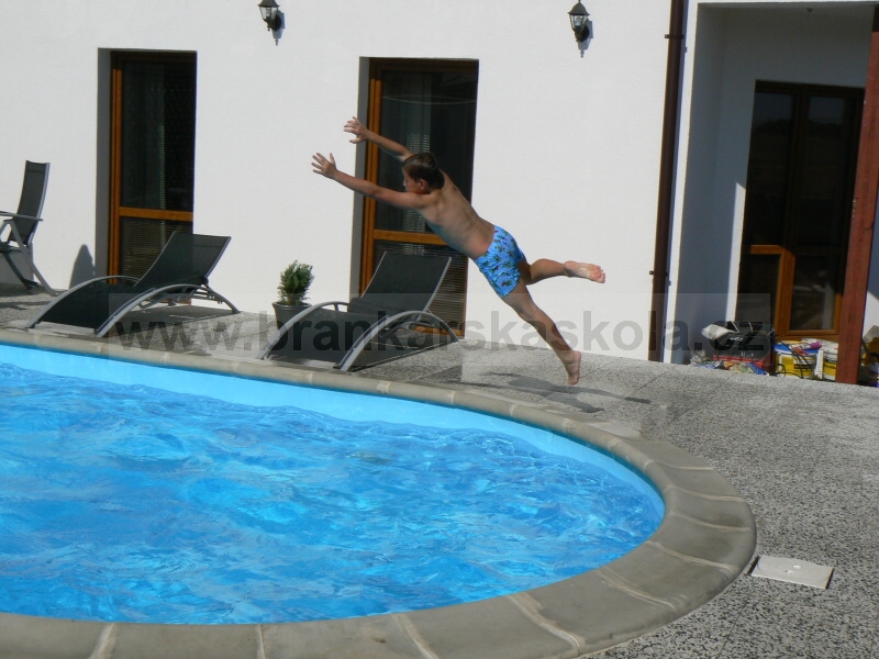 Soust�ed�n� Koliba 2008 - Baz�n