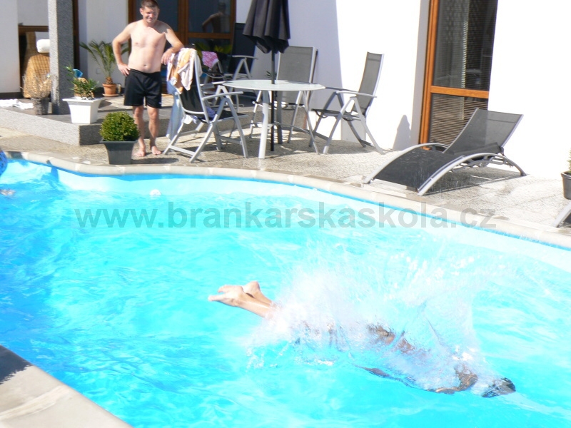 Soust�ed�n� Koliba 2008 - Baz�n