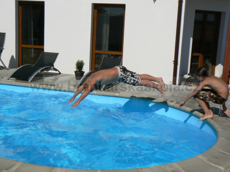 Soust�ed�n� Koliba 2008 - Baz�n