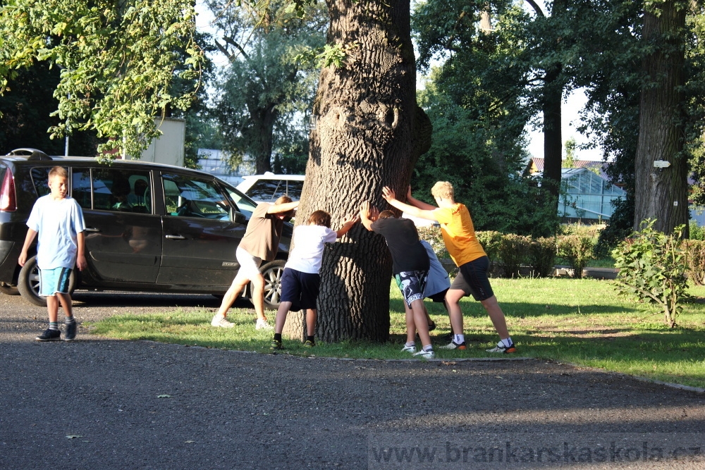 Letn� soust�ed�n� SC Nymburk 2012 - Rann� rozcvi�ka