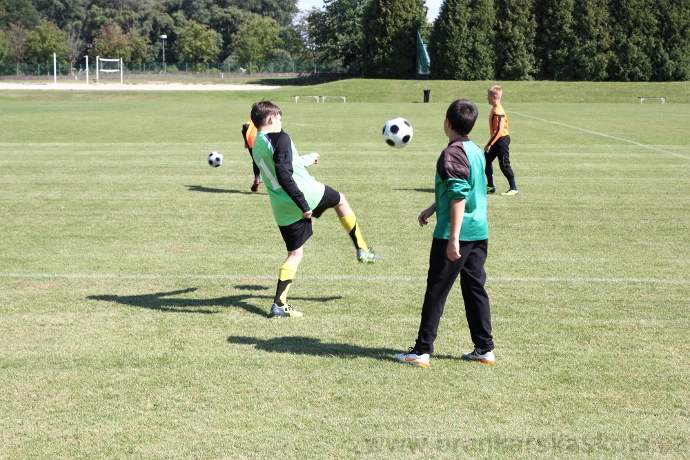 Letn� soust�ed�n� SC Nymburk 2012 - Tr�ninky na tr�v�