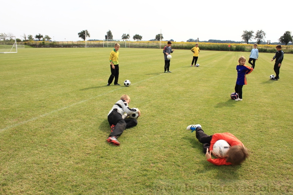 Letn� soust�ed�n� SC Nymburk 2012 - Tr�ninky na tr�v�