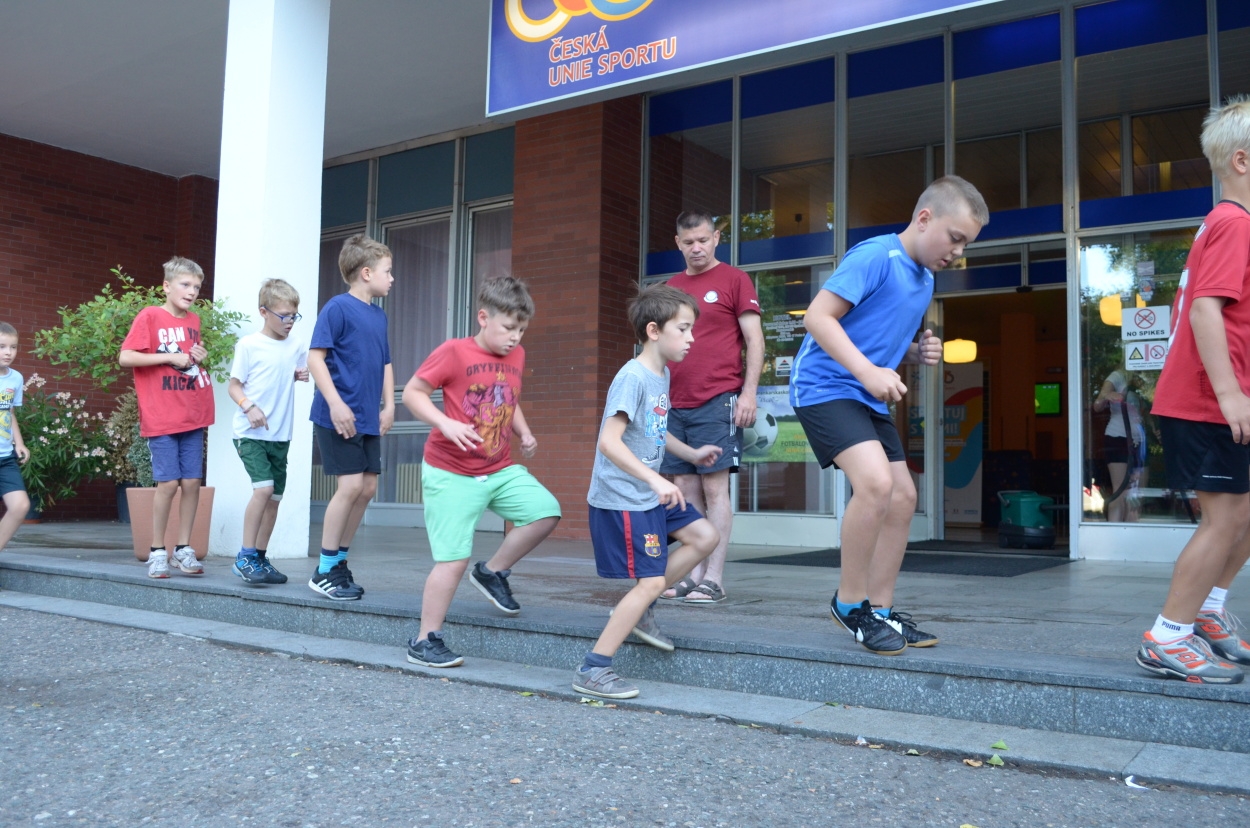 BFŠJCH - Léto 2015 - Rozcvička