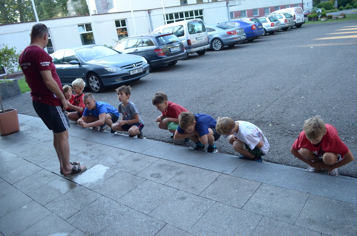 BFŠJCH - Léto 2015 - Rozcvička