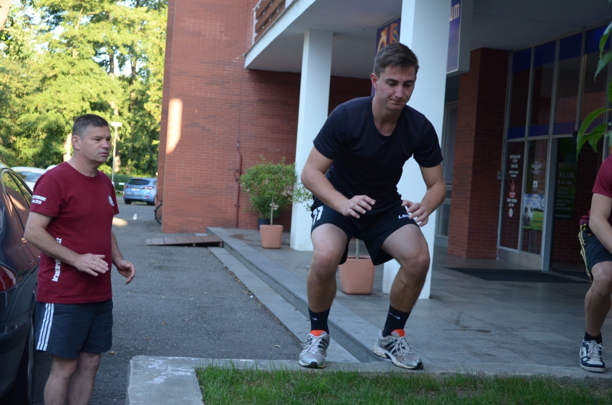 BFŠJCH - Léto 2015 - Rozcvička