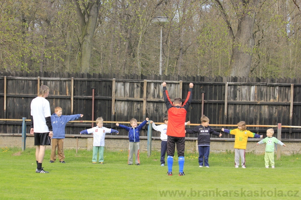 TJ AFK NYMBURK - N�bor do fotbalov� p��pravky 18.4.