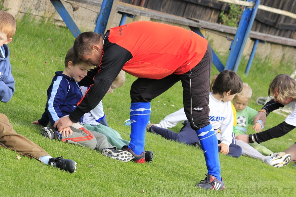 TJ AFK NYMBURK - N�bor do fotbalov� p��pravky 18.4.