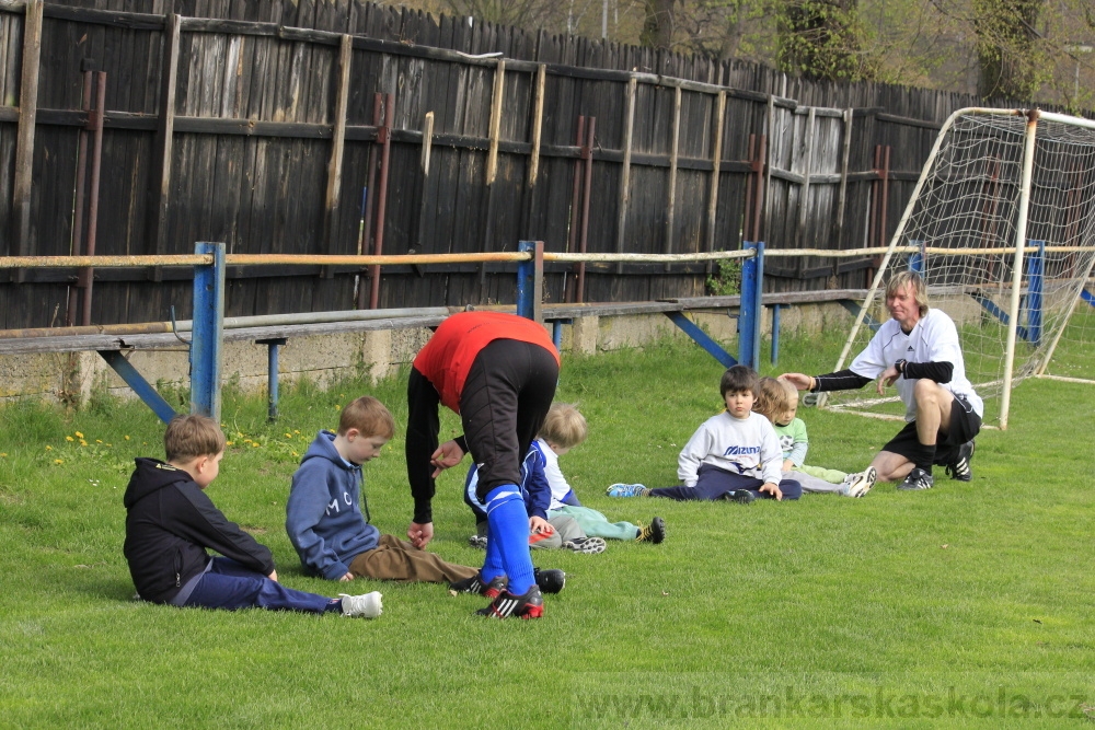 TJ AFK NYMBURK - N�bor do fotbalov� p��pravky 18.4.