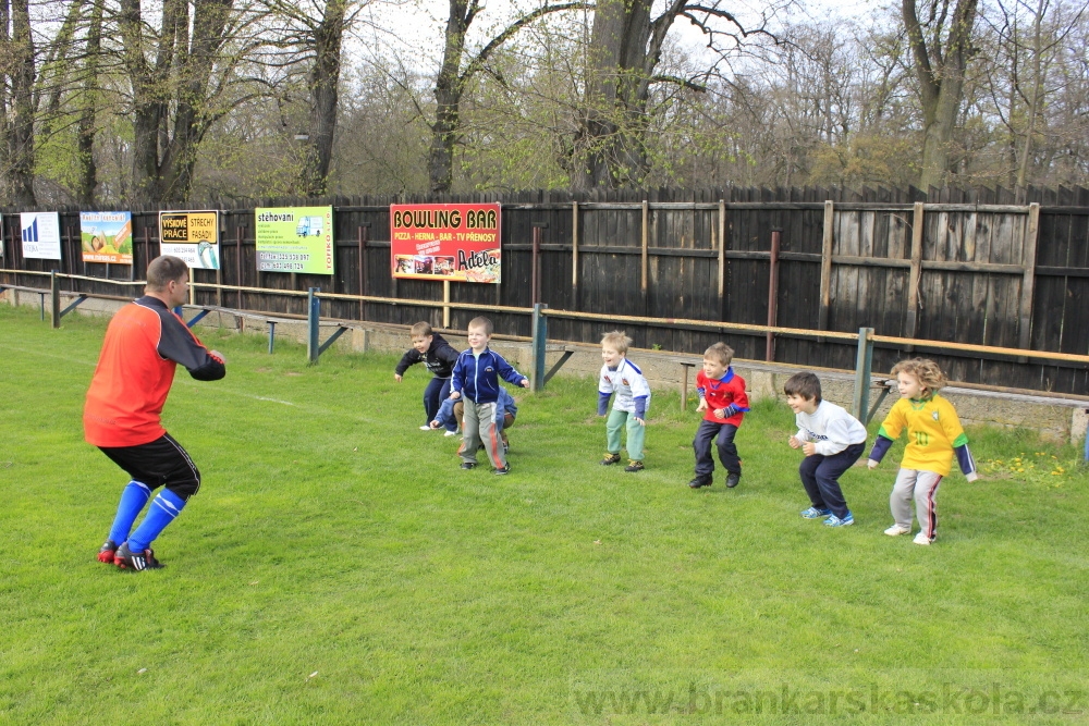 TJ AFK NYMBURK - N�bor do fotbalov� p��pravky 18.4.