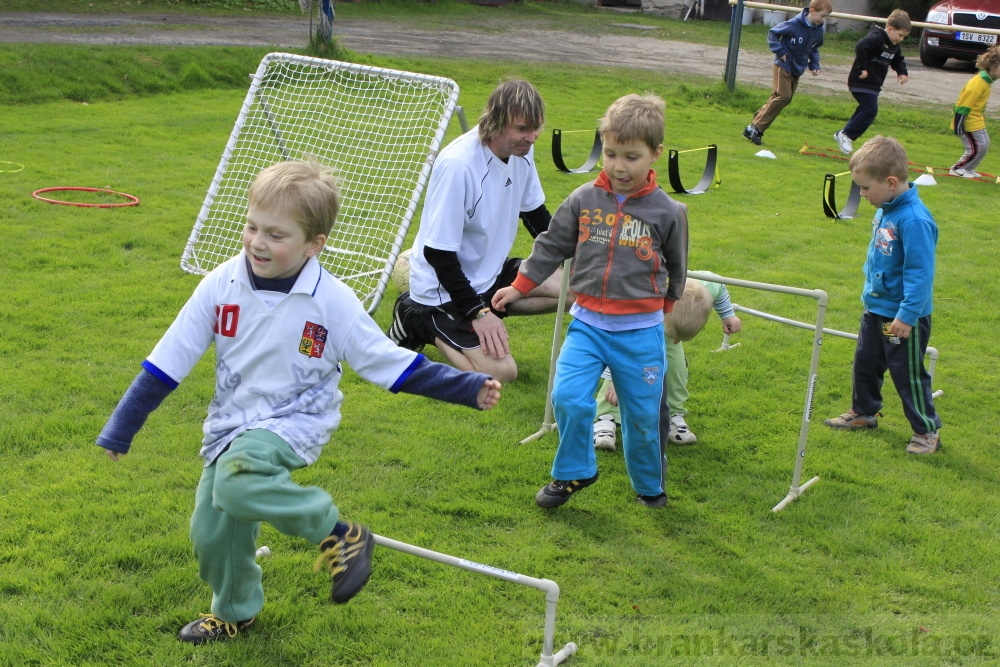 TJ AFK NYMBURK - N�bor do fotbalov� p��pravky 18.4.