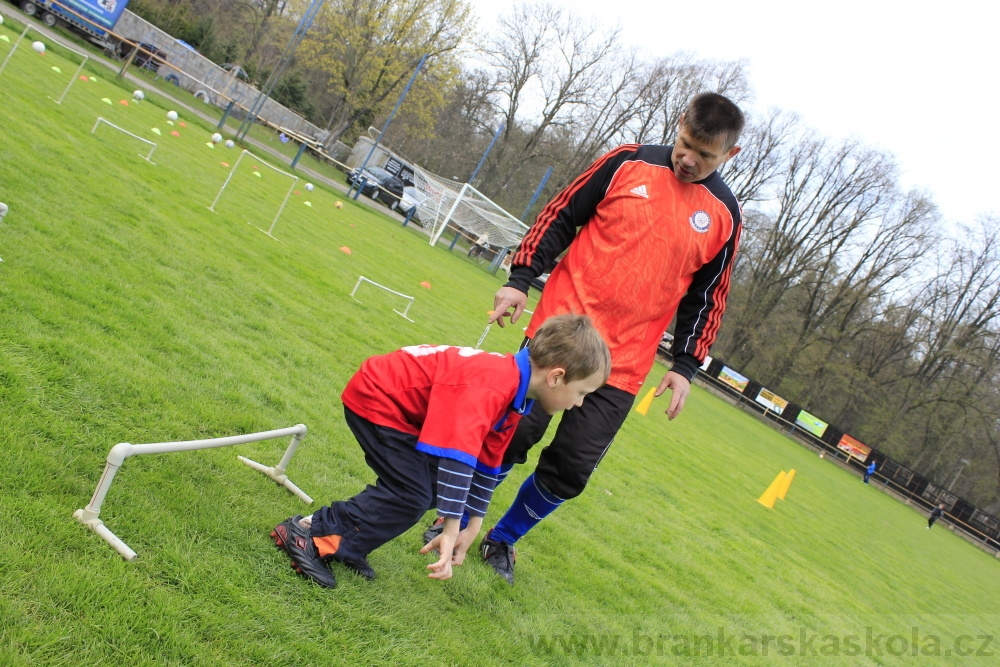 TJ AFK NYMBURK - N�bor do fotbalov� p��pravky 18.4.