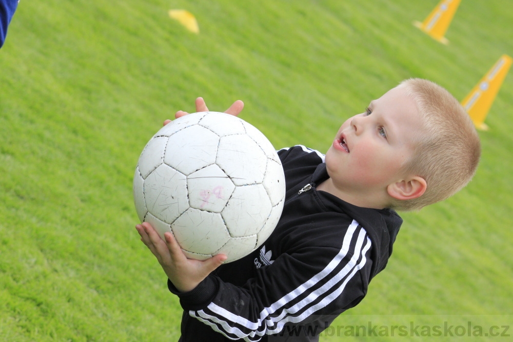 TJ AFK NYMBURK - N�bor do fotbalov� p��pravky 18.4.