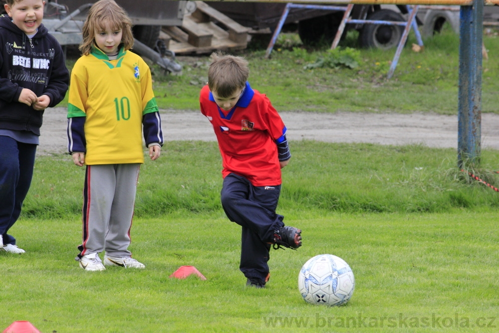 TJ AFK NYMBURK - N�bor do fotbalov� p��pravky 18.4.