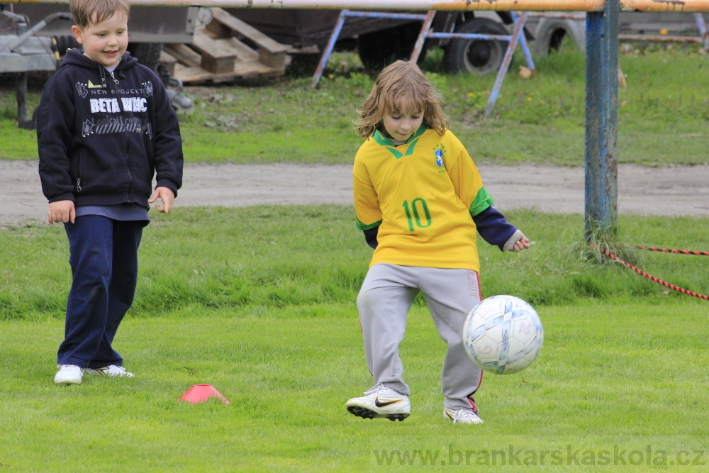 TJ AFK NYMBURK - N�bor do fotbalov� p��pravky 18.4.