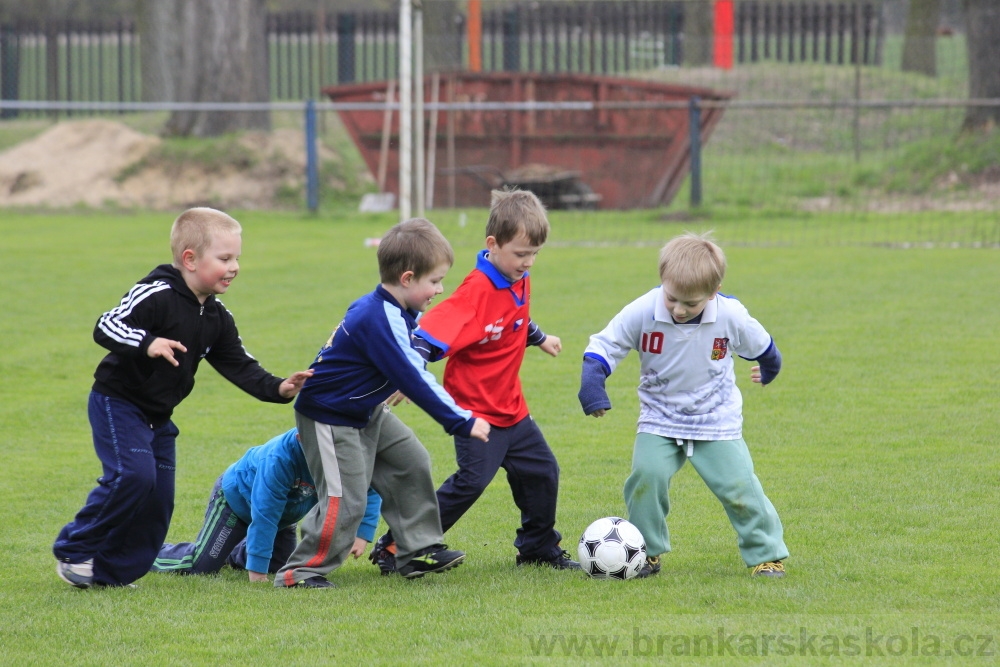 TJ AFK NYMBURK - N�bor do fotbalov� p��pravky 18.4.