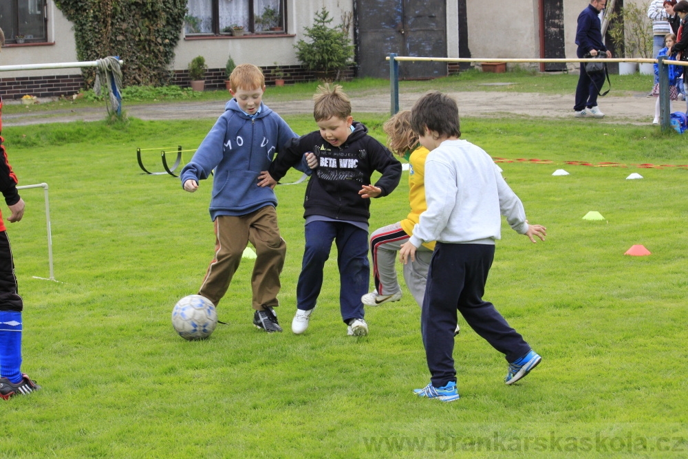 TJ AFK NYMBURK - N�bor do fotbalov� p��pravky 18.4.