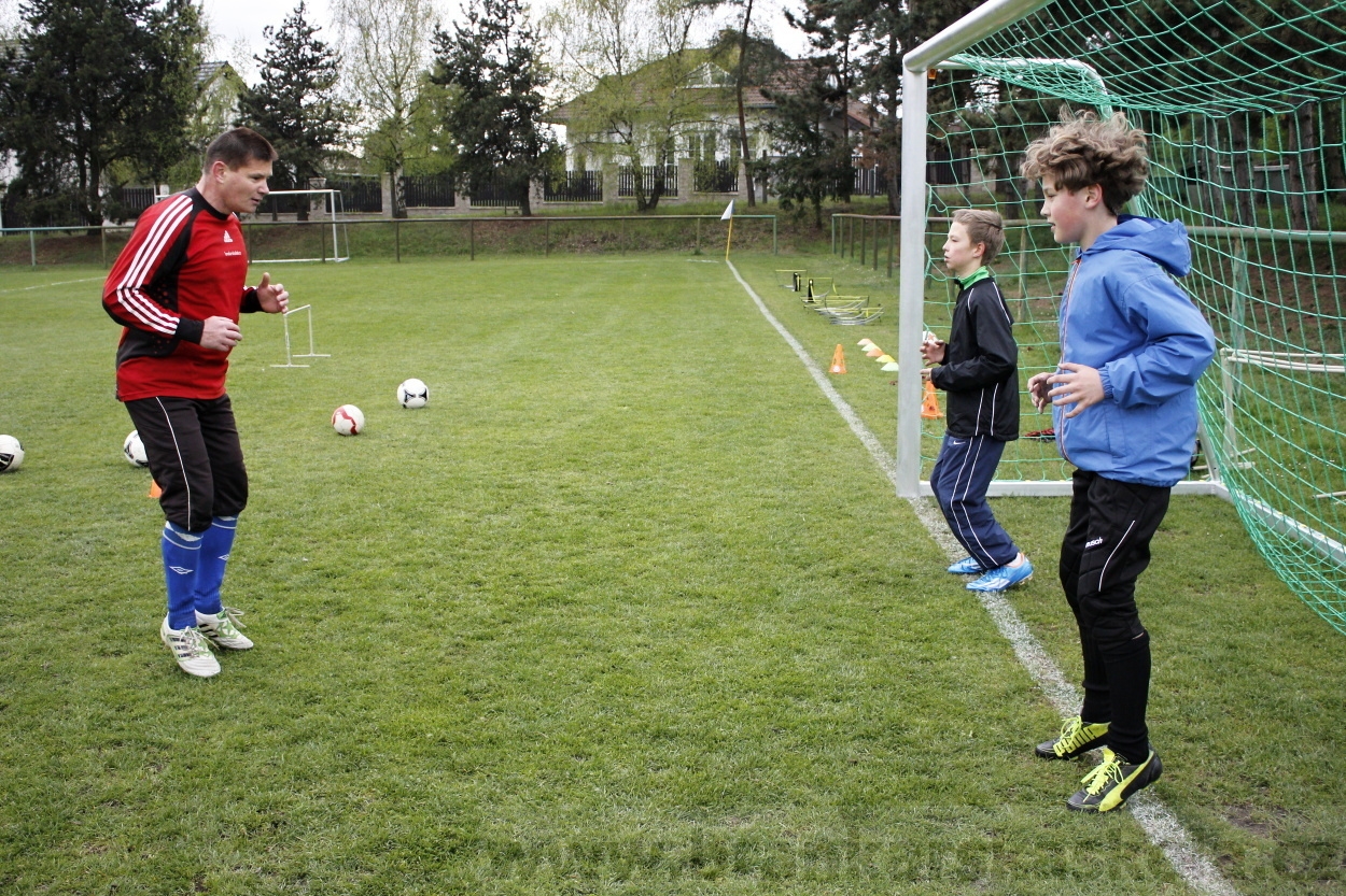 Brankářský trénink BFŠ - TJ Čechie Dubeč - 10.4.2014