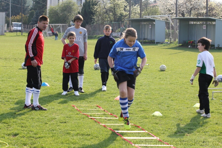 Tr�nink SK Slovan Kunratice (Pond�l�, 18.4.2010)