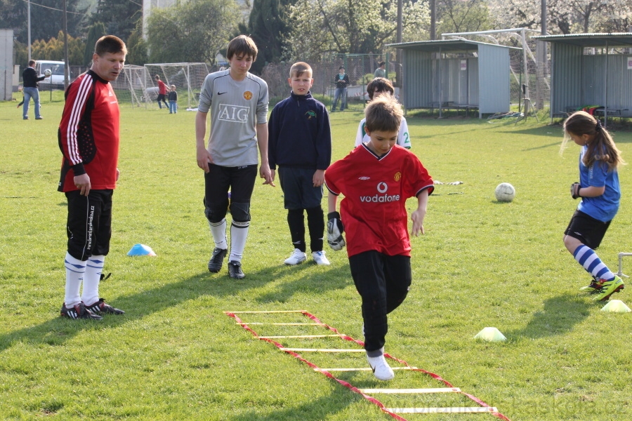 Tr�nink SK Slovan Kunratice (Pond�l�, 18.4.2010)