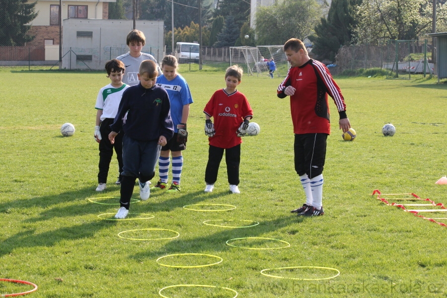 Tr�nink SK Slovan Kunratice (Pond�l�, 18.4.2010)