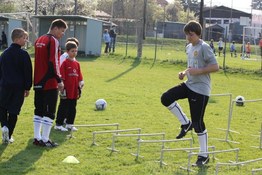 Tr�nink SK Slovan Kunratice (Pond�l�, 18.4.2010)