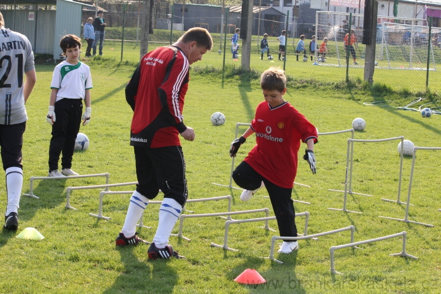 Tr�nink SK Slovan Kunratice (Pond�l�, 18.4.2010)