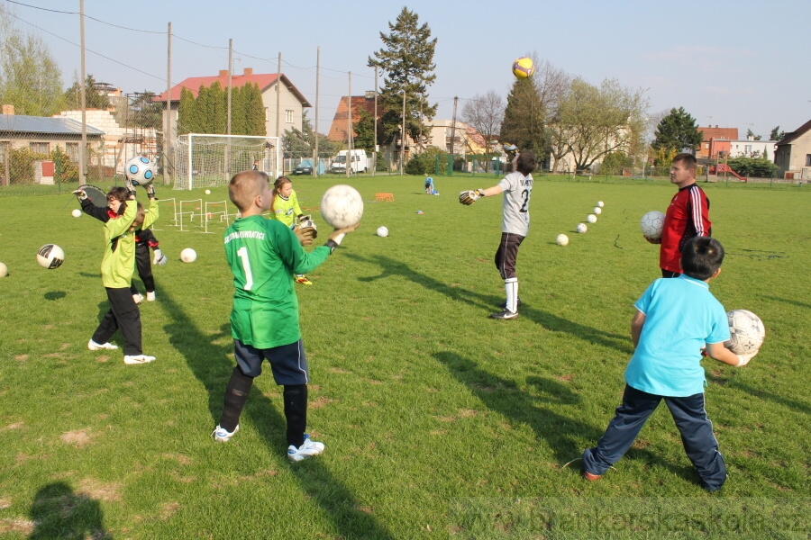 Tr�nink SK Slovan Kunratice (Pond�l�, 18.4.2010)