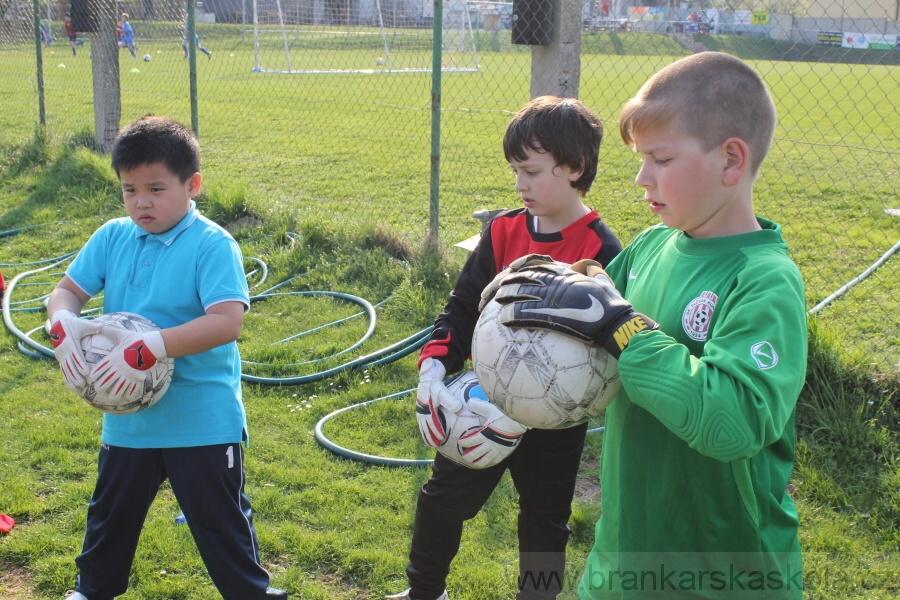 Tr�nink SK Slovan Kunratice (Pond�l�, 18.4.2010)