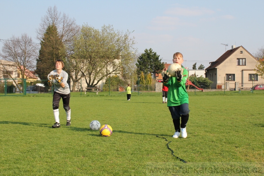 Tr�nink SK Slovan Kunratice (Pond�l�, 18.4.2010)