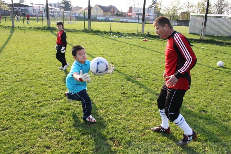 Tr�nink SK Slovan Kunratice (Pond�l�, 18.4.2010)