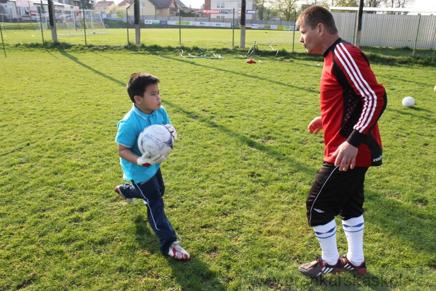 Tr�nink SK Slovan Kunratice (Pond�l�, 18.4.2010)