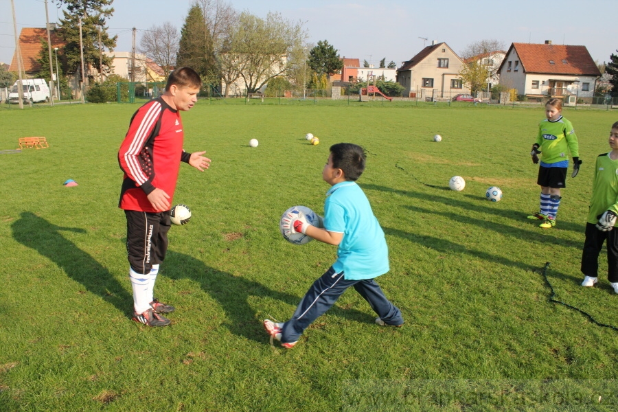Tr�nink SK Slovan Kunratice (Pond�l�, 18.4.2010)