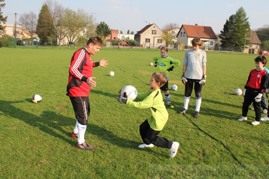 Tr�nink SK Slovan Kunratice (Pond�l�, 18.4.2010)