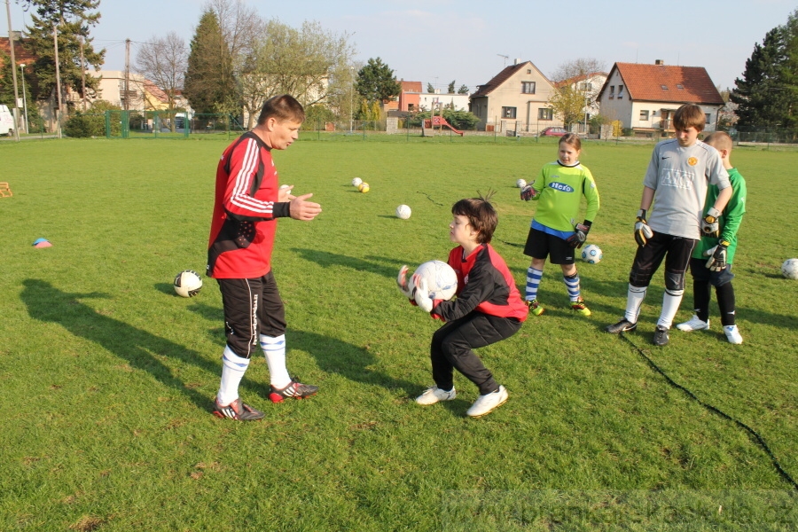 Tr�nink SK Slovan Kunratice (Pond�l�, 18.4.2010)