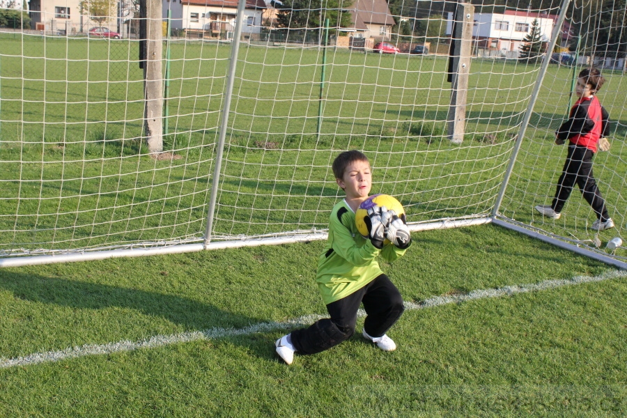 Tr�nink SK Slovan Kunratice (Pond�l�, 18.4.2010)