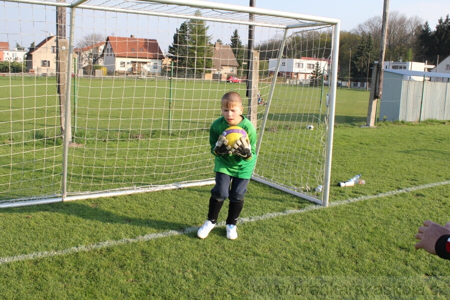 Tr�nink SK Slovan Kunratice (Pond�l�, 18.4.2010)
