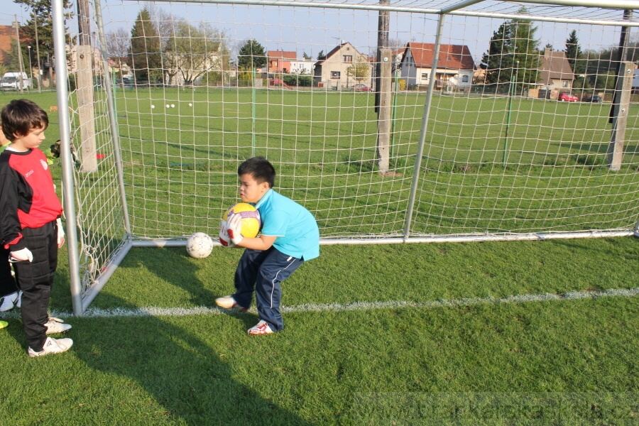 Tr�nink SK Slovan Kunratice (Pond�l�, 18.4.2010)