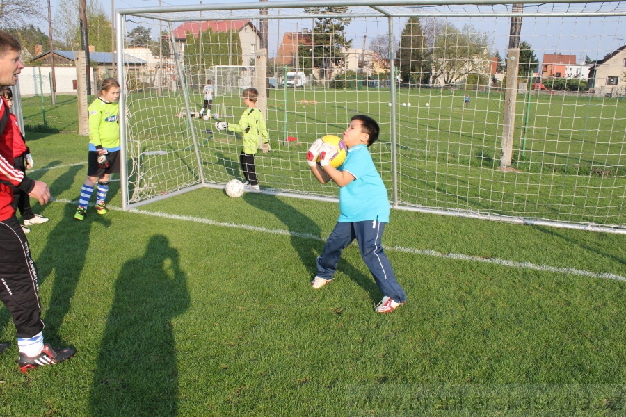 Tr�nink SK Slovan Kunratice (Pond�l�, 18.4.2010)