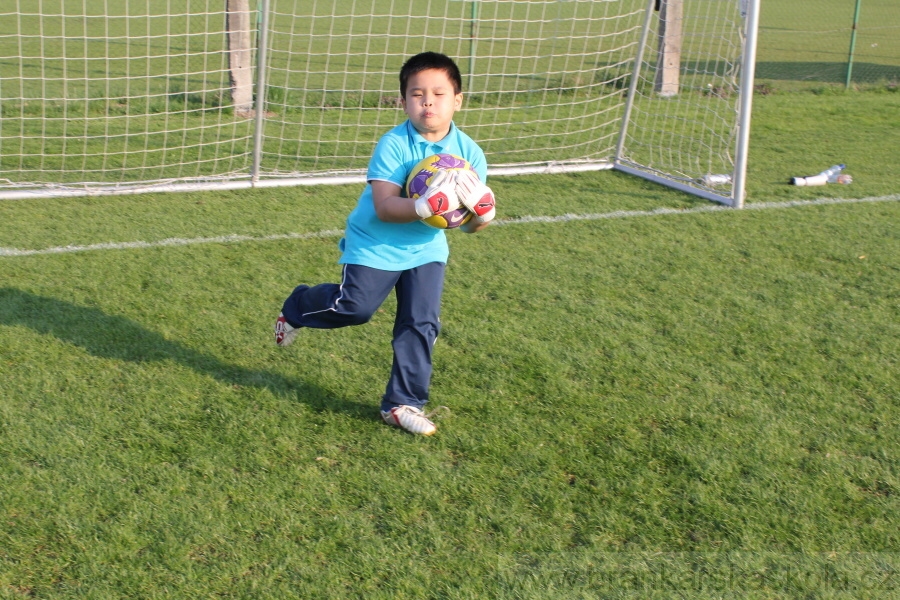 Tr�nink SK Slovan Kunratice (Pond�l�, 18.4.2010)