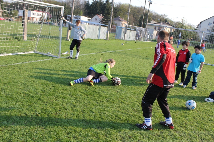 Tr�nink SK Slovan Kunratice (Pond�l�, 18.4.2010)