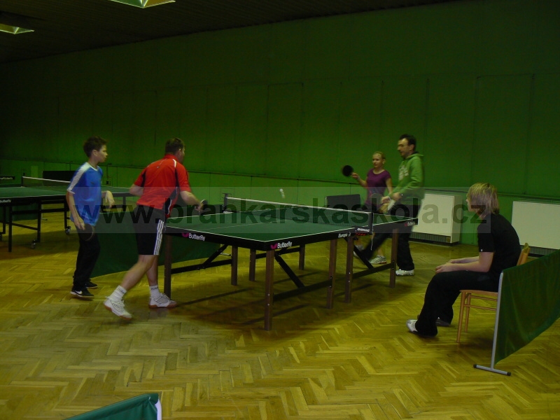 V�no�n� turnaj v ping pongu (30.12.2008)